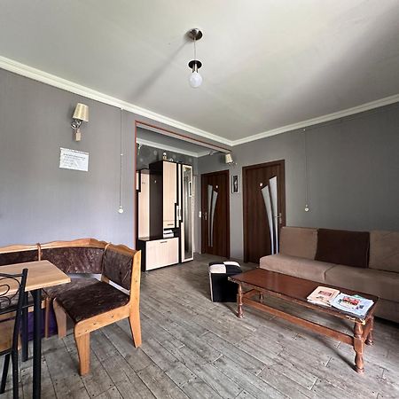 Guest House Chavchavadze N23 คัซเบกี ภายนอก รูปภาพ