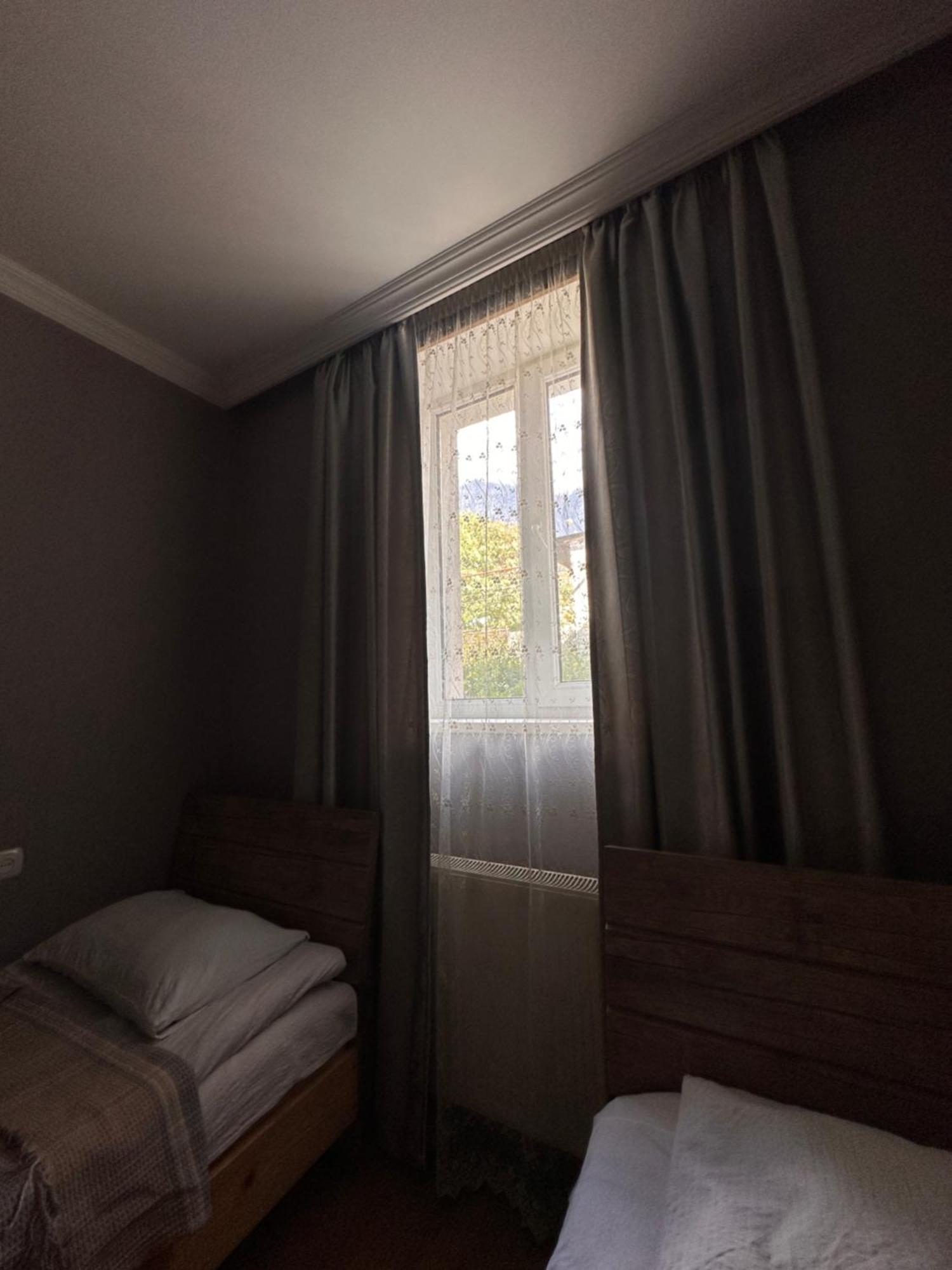Guest House Chavchavadze N23 คัซเบกี ภายนอก รูปภาพ